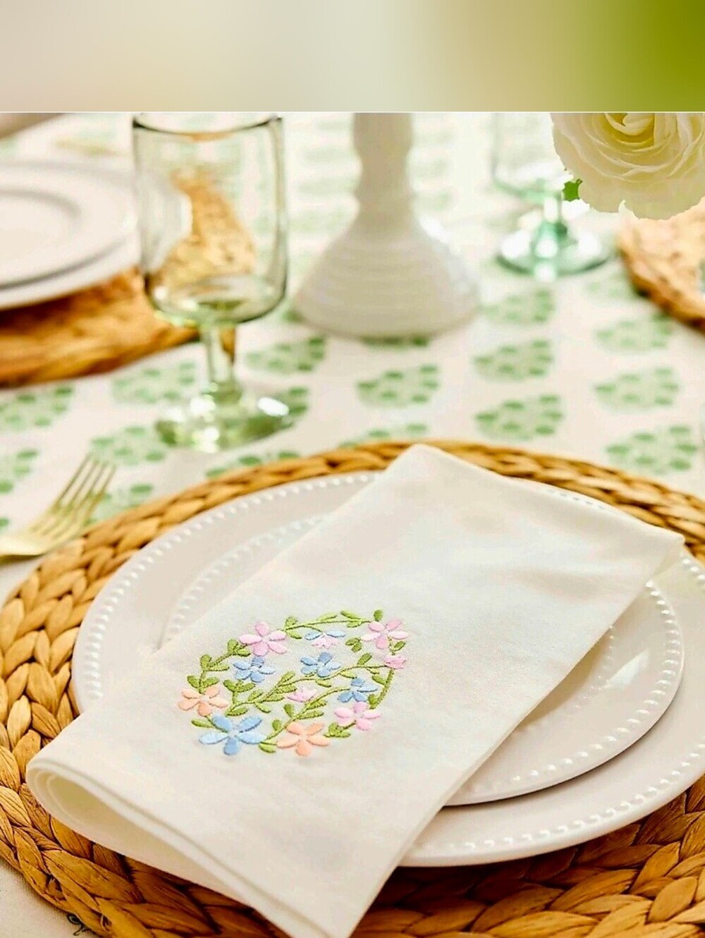 New Set of 4 Embroidered Easter Spring 100% cotton exclusive Napkins 20 × 20"